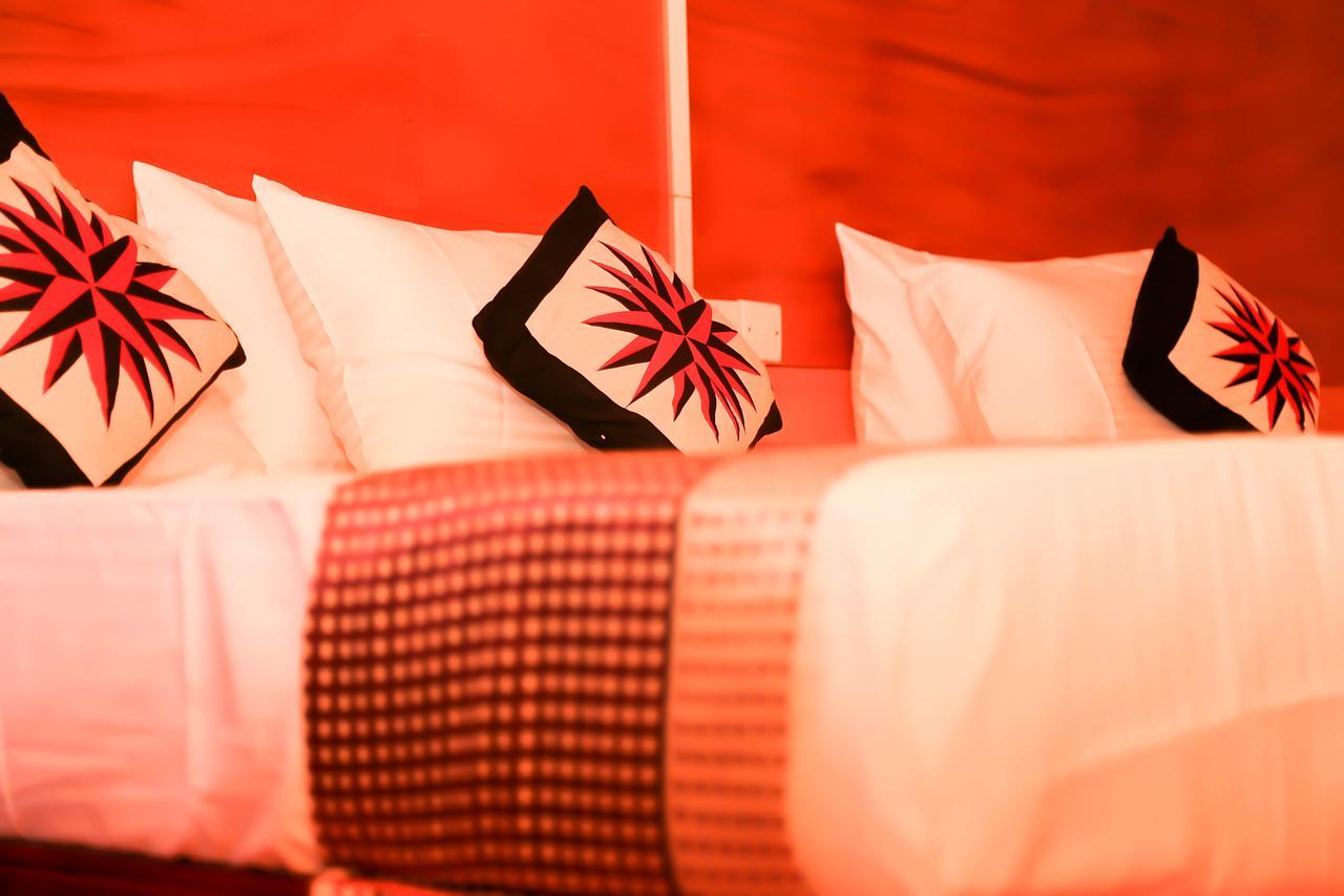 Alfresco Beach Hotel Uppuveli Exterior photo